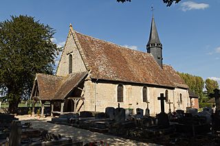 Vue sud-ouest de l'église Notre-Dame (Ouilly-le-Vicomte, Calvados, France).jpg