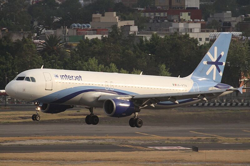 XA-VTA Airbus A320 InterJet (7629277334)