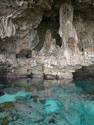 Archivo:Avaiki Cave, Niue