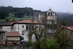 Cárcamo y la iglesia de la Asunción