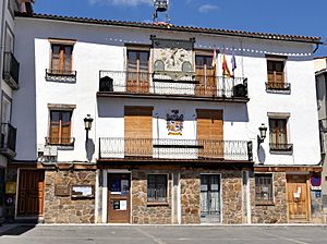 Archivo:Casa consistorial de Enciso La Rioja