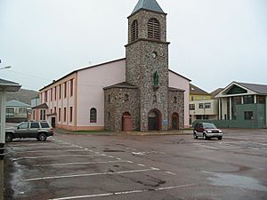 Archivo:Cathedral in St Pierre