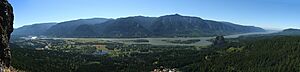 Archivo:ColumbiaRiverGorgePanorama