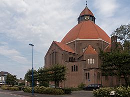 Archivo:Dongen, de Sint-Laurentiuskerk RM517190 foto5 2015-08-13 18.18