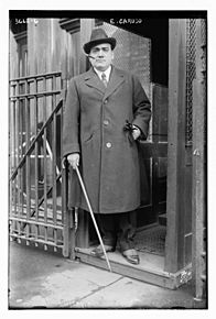 Archivo:Enrico Caruso c.1910~1915