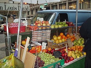 Archivo:Fruit Stand