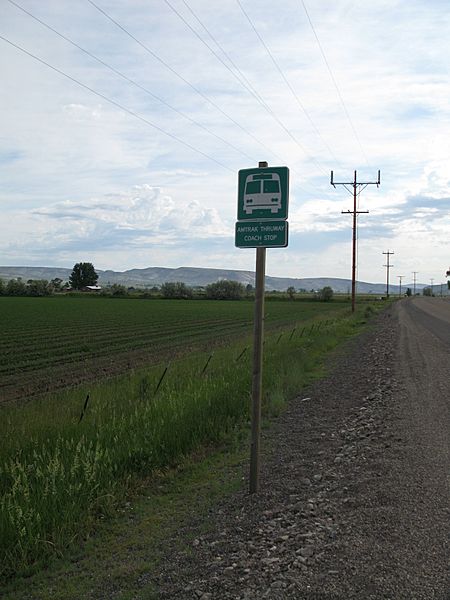 Harper, Oregon bus stop - Eastern POINT (5913228297)