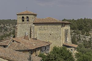 Archivo:Iglesia de Nuestra Señora del Castillo, Calatañazor, Soria, España, 2021-08-28, DD 51