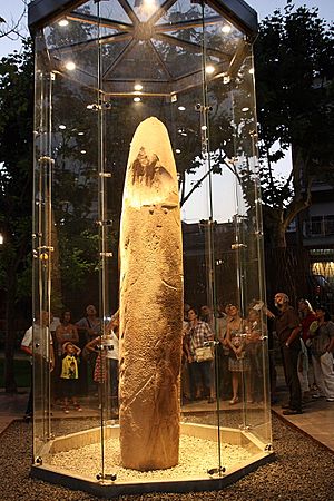 Archivo:Imatge menhir Mollet