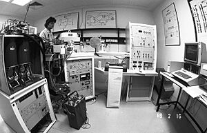 Archivo:Mass-spectrometer awi hg