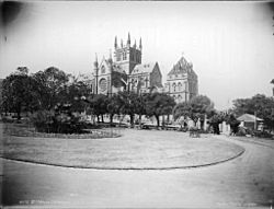 Archivo:St Mary's Cathedral from Hyde Park, Sydney from The Powerhouse Museum Collection