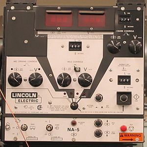 Archivo:Submerged arc welder control panel.lincoln.triddle