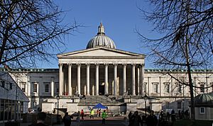 Archivo:UCL 2 Wilkins building (32371569506)