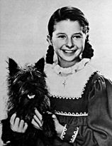 Archivo:Virginia Weidler and Toto