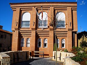 Archivo:Zambrana - Ayuntamiento 1