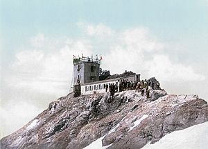 Archivo:Zugspitze mit Signal 1900