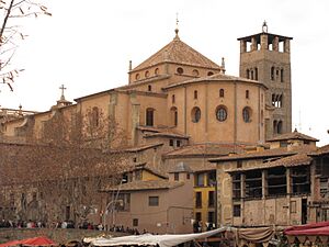 Archivo:095 La catedral des del riu