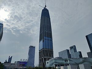 Archivo:20230521建设中的宁波中心