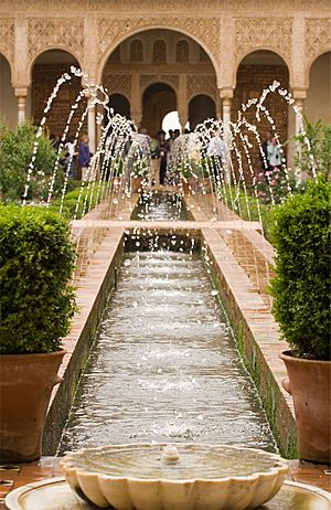 Archivo:Alhambra Generalife fountains