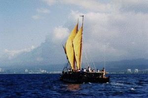 Archivo:Canoe hawaiiloa under sail off honolulu
