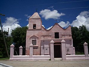 Archivo:Capilla Nuestra Señora del Rosario (Villa de Pocho).