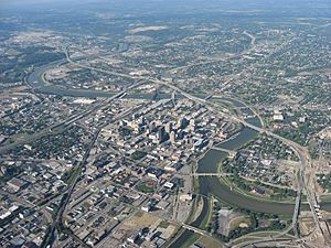 Archivo:Downtown Dayton, Ohio