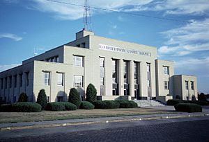 Archivo:Ellis county courthouse kansas
