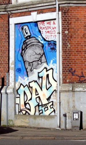 Archivo:Graffiti 2003 ubt