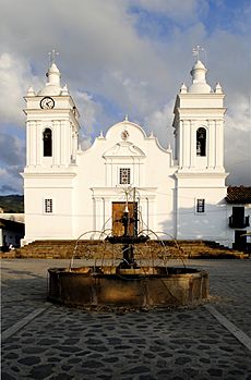 Archivo:Guaduas catedral san Miguel Arcangel