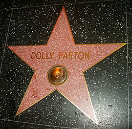 Archivo:Hollywood Star Dolly Parton