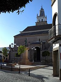 Archivo:Iglesia de Nuestra Señora de la Oliva