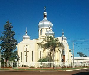 Archivo:Iglesia ortodoxa paraguaya