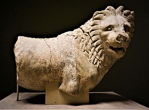 Archivo:Lion from the Mausoleum at Halicarnassus - Joy of Museums