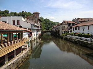 Archivo:Saint-Jean-Pied-de-Port 12
