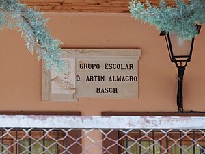 Archivo:Sede central del CRA Sierra de Albarracín en Tramacastilla, Teruel 14