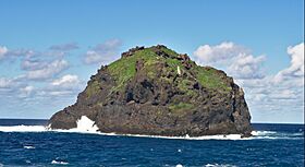 Tenerife - Roque Garachico 02.jpg