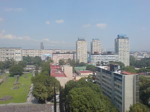 Archivo:Vista desde el edificio Chihuahua