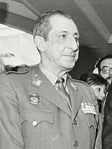 Álvaro Lacalle Leloup, jefe de la JUJEM, en el Congreso de los Diputados (1982).jpg