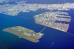 Archivo:151229 Kobe Port Japan02bs