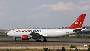 Archivo:Airbus A300C4-605R - Islandsflug Cargo - TF-ELW - LEMD