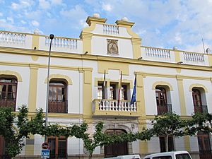 Archivo:Ayuntamiento de Quintana de la Serena