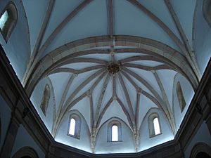 Archivo:Bóveda de crucería de la Iglesia de la Asunción (Benlloch, Castellón)