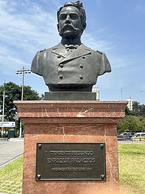 Archivo:Busto de Enrique Palacios