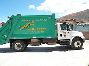 Archivo:Camión colector de basura