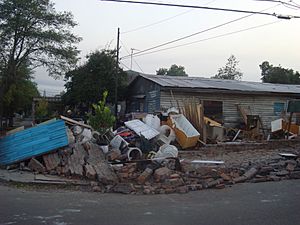 Archivo:ChileEarthquakeDamage