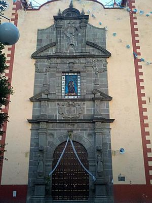 Archivo:Ex-Convento Franciscano en Cholula de Rivadabia Puerta