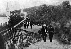 Archivo:Gaudí Park Güell