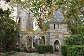 Hammond Castle Museum, 80 Hesperus Ave, Gloucester (493814) (11682156654).jpg