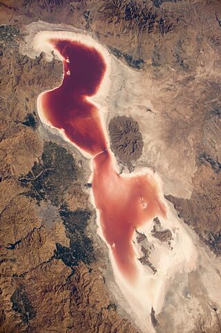 ISS-49 Lake Urmia, northwestern Iran.jpg