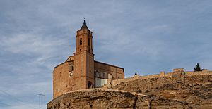 Archivo:Iglesia de San Miguel, Paracuellos de Jiloca, Zaragoza, España, 2014-01-08, DD 02